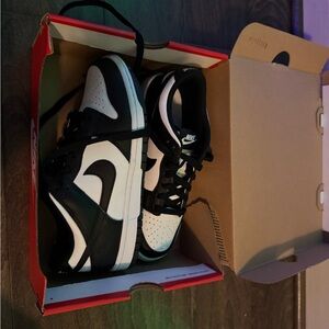 Nike Kids Black and White Low-Top Sneakers